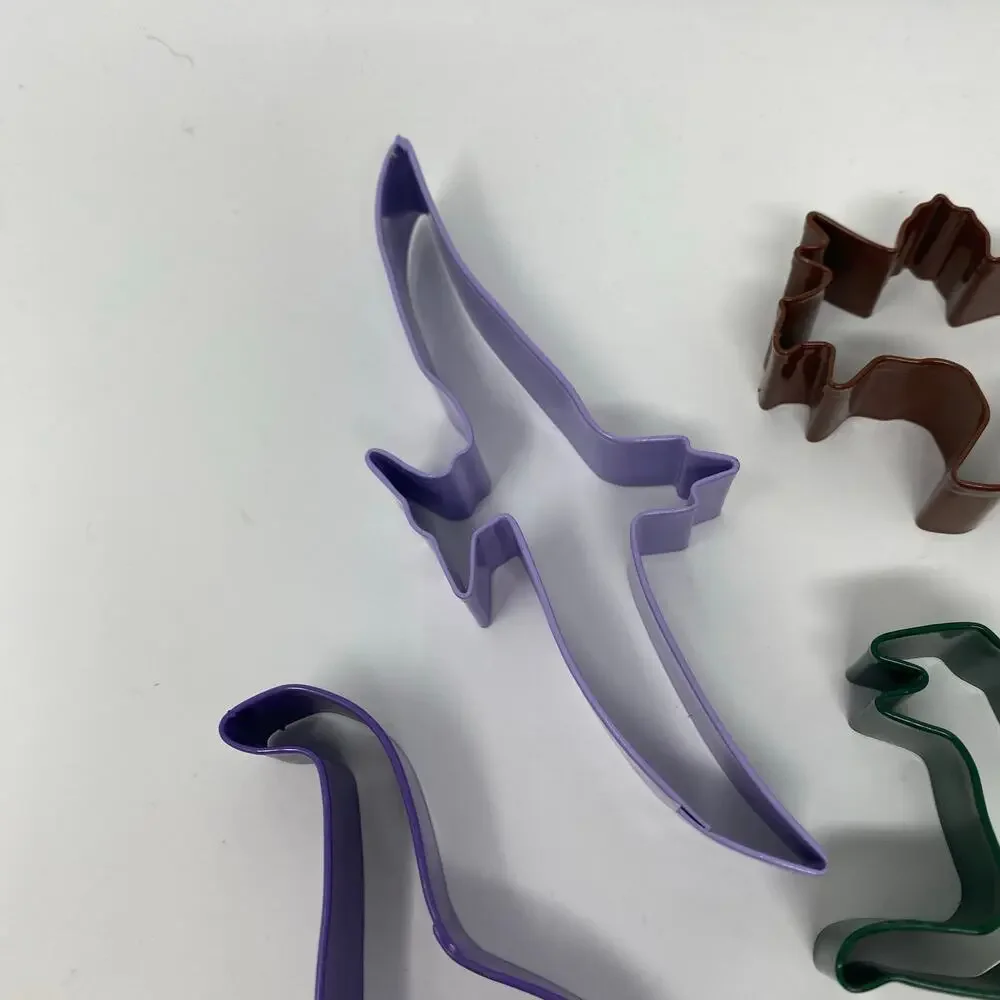 Dinosaur cookie cutters Brontosaurus Velociraptor T-Rex Stegosaurus Triceratops